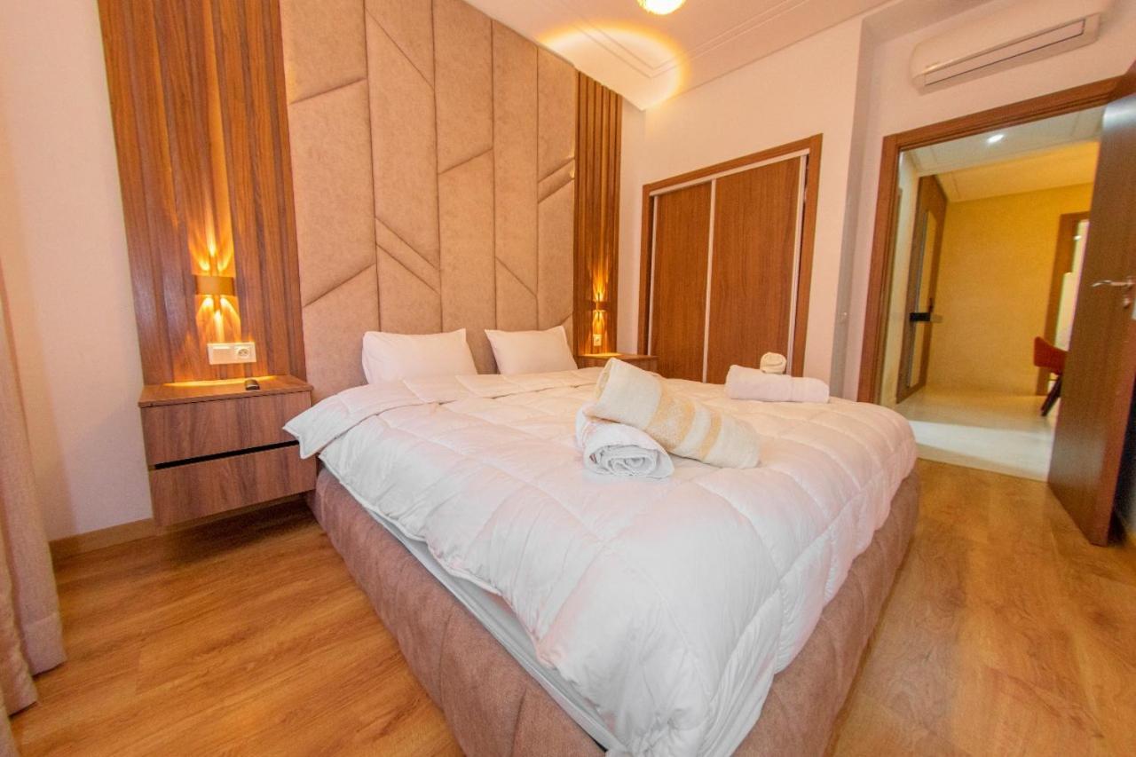 Luxueux Avec Piscine Appartement *